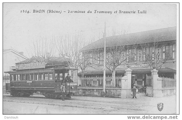 69 /*/ RHONE / BRON / Terminus Du Tramway Et Brasserie Lulli / N° 1624 / Animée / - Bron