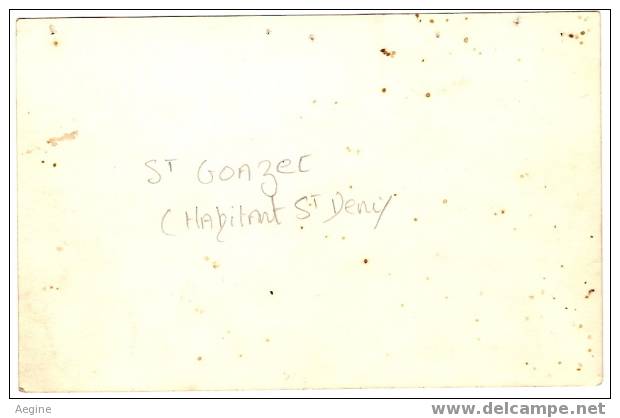 Ref No 29142- Carte Photo - Inscription Au Verso - St Goazec - Habitant St Denis - - Andere & Zonder Classificatie
