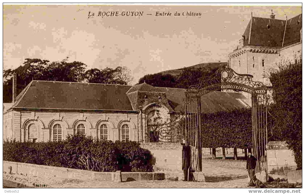 La Roche-Guyon - Entree Du Chateau - La Roche Guyon