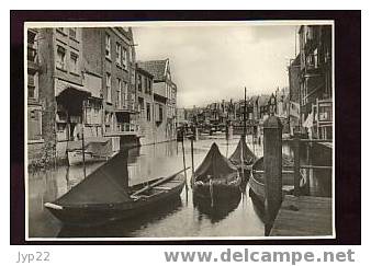 Jolie CP Photo Hollande Pays-Bas - Dordrecht Holland's Venetie Voorstraatshaven - Canal Bateaux - Dordrecht