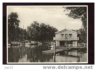 Jolie CP Photo Hollande Pays-Bas - Dordrecht Nieuwe Haven Le Nouveau Port - Dordrecht