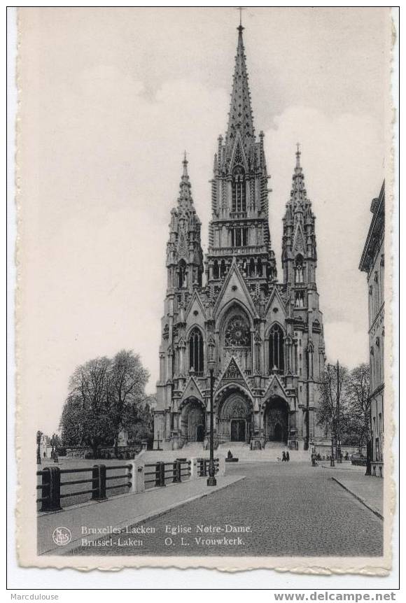 Laeken - Laken (Bruxelles - Brussel). Eglise Notre-dame. Kerk Onze-lieve-vrouw. - Laeken