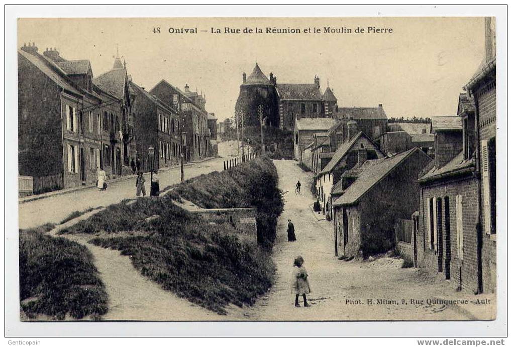 H96 - ONIVAL - La Rue De La REUNION Et Le Moulin De Pierre (1924) - Onival