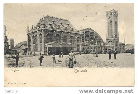 Station Oostende  Buitenzichtl - Gares - Sans Trains