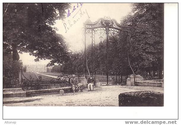 La Grille D'honneur Du Château Animée - Rosny Sur Seine