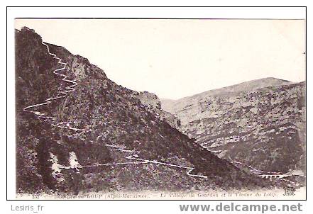 CPA - GORGES DU LOUP - 252 - LE VILLAGE DE GOURDON ET LE VIADUC DU LOUP - N. D. - Gourdon