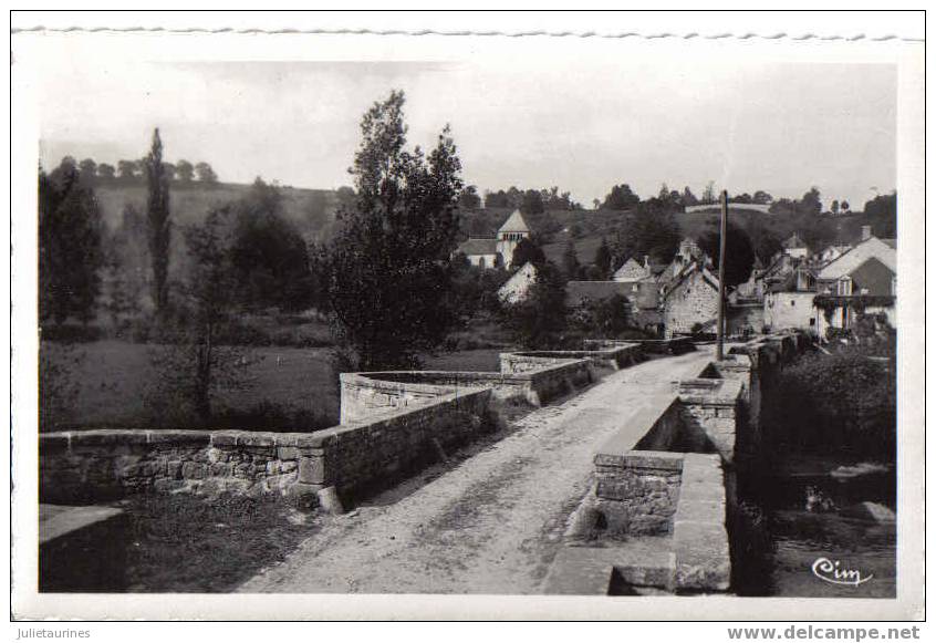 Moutier-d´ahin Cpsm Le Pont Romain Cpa Bon état - Moutier D'Ahun