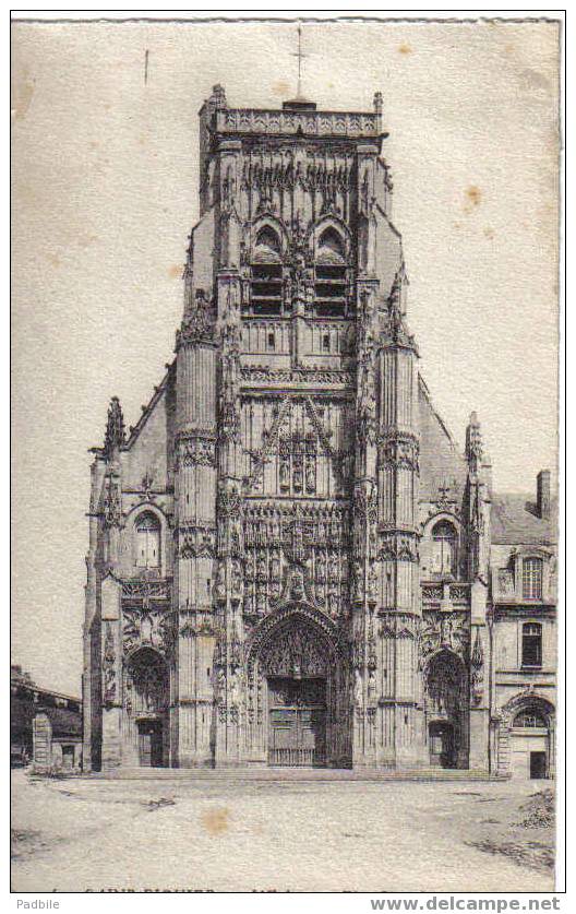 Carte Postale De St Riquier - L'église - Saint Riquier