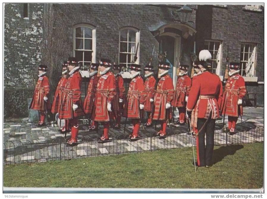 London -Yeoman Warders , Tower Of London - Tower Of London