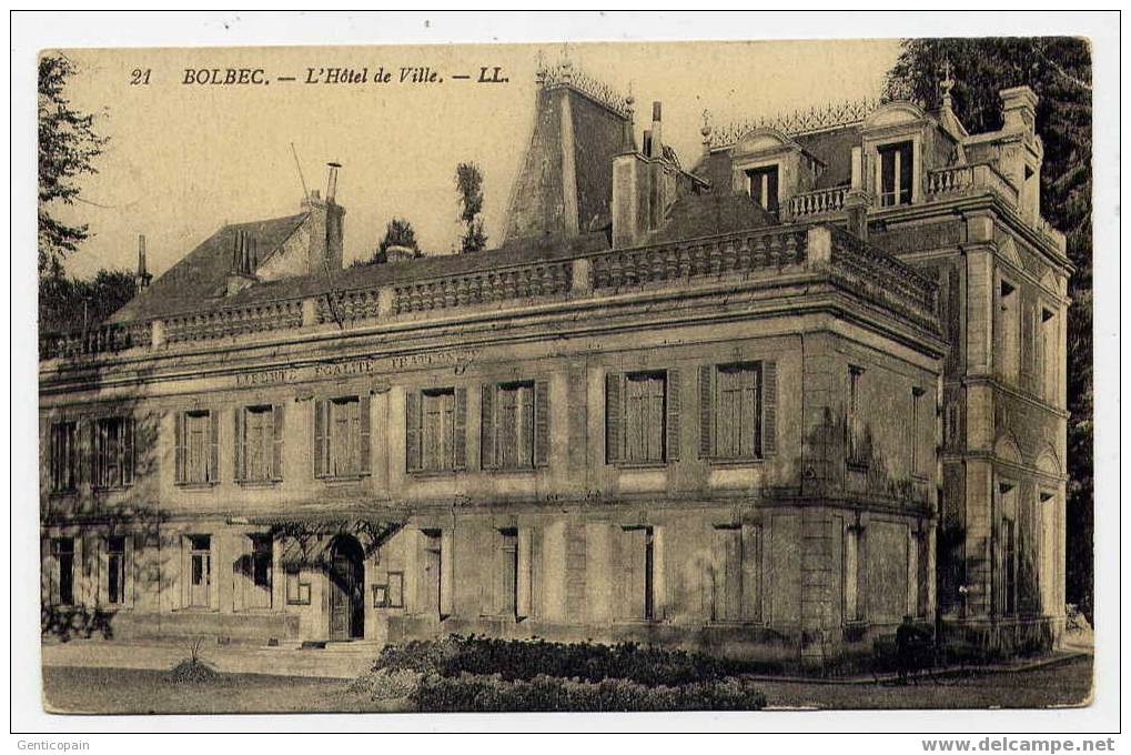 H107 - BOLBEC - L'Hôtel De Ville - Bolbec