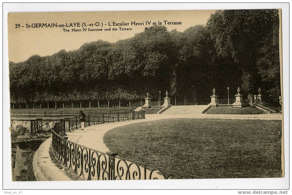 {28595} 78 Yvelines Saint Germain En Laye , L' Escalier Henri IV Et La Terrasse . Animée - St. Germain En Laye (Kasteel)