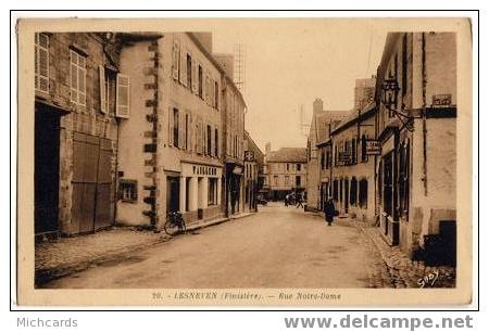 CPA 29 LESNEVEN - Rue Notre Dame - Lesneven