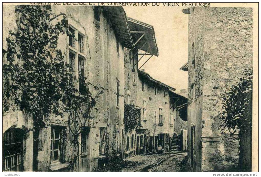 PEROUGES RUE DES RONDES PARTIE BASSE A GAUCHE GRENIER A SEL . CPA EN BON ETAT - Pérouges