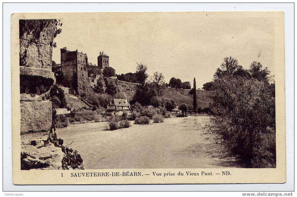 H111 - SAUVETERRE-de-BEARN  - Vue Prise Du Vieux Pont - Sauveterre De Bearn
