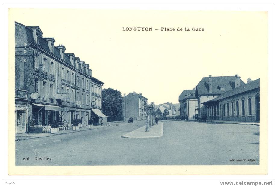 Longuyon - Place De La Gare - Longuyon