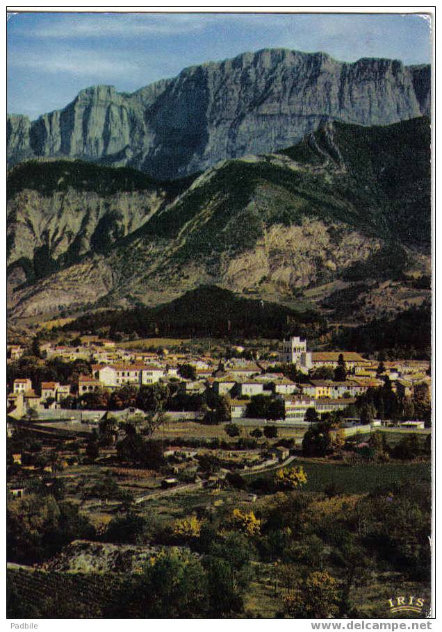 Vue Générale Le Glandasse Et Roc De Peyrolle - Die