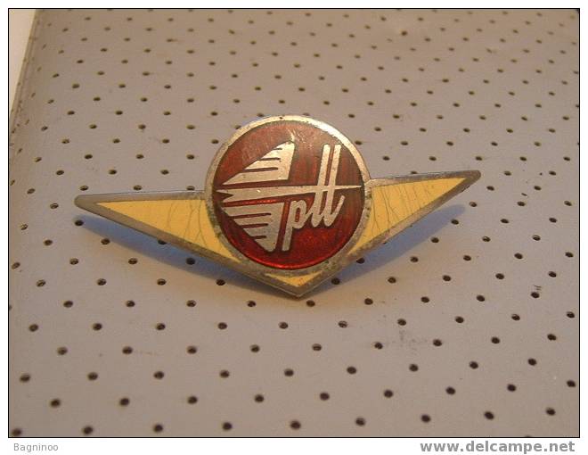 POSTMAN HAT BADGE From Former Yugoslavia PTT - Other & Unclassified