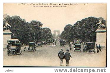 PARIS "L´avenue Des Champs-Elysées Et Les Chevaux De Marly" Ed. A.P. N° 30 - Champs-Elysées
