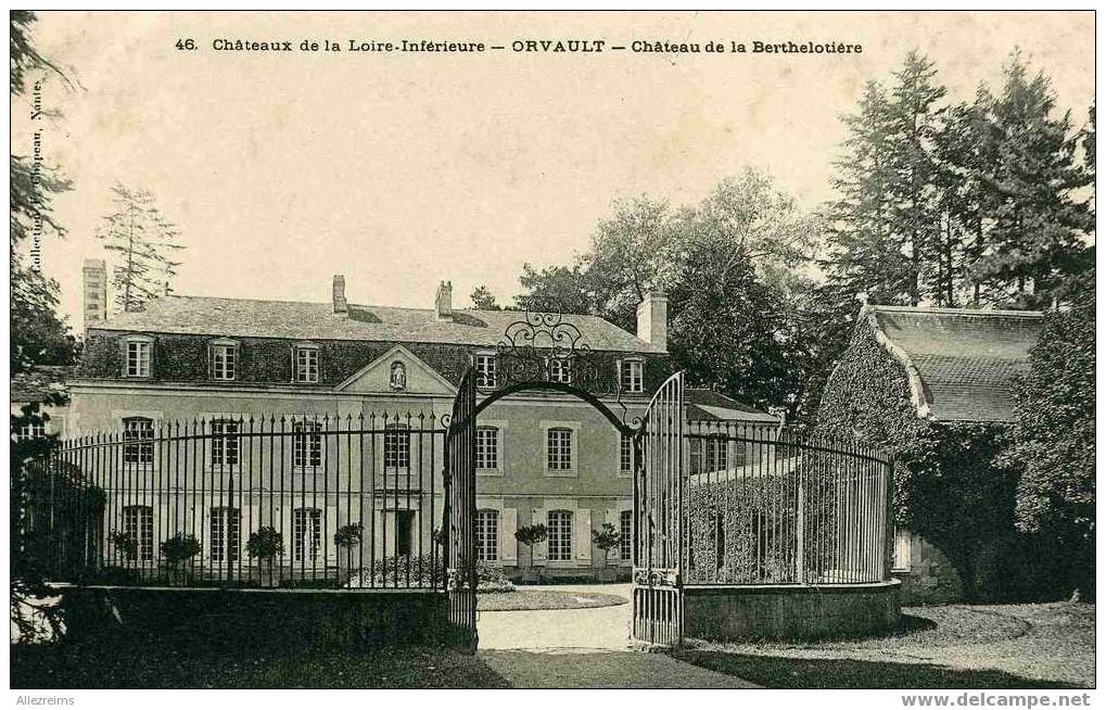 CPA 44: ORVAULT Chateau De La Berthelotière - Orvault