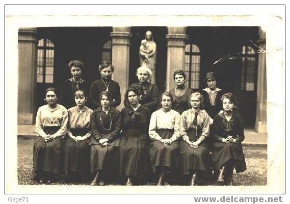 Caluire - Carte Photo De Femmes - Photo A Demiere - Caluire Et Cuire