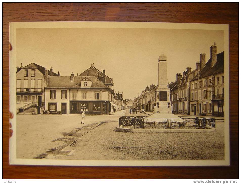 VILLENEUVE L ARCHEVEQUE   RUE DE LA REPUBLIQUE PLACE ET MONUMENT AUX MORTS - Villeneuve-l'Archevêque