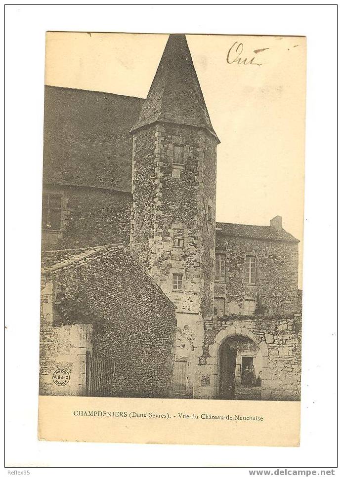 CHAMPDENIERS - Vue Du Château De Neuchaise - Champdeniers Saint Denis