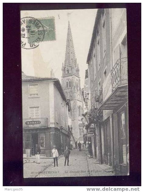 008453 Parthenay  La Grande Rue & église St Laurent édit.ND N°10 Animée Belle Carte Magasin - Parthenay