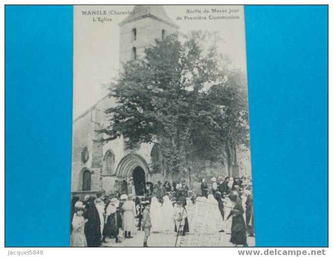 16) Mansle - Sortie De La Messe Jour De Première Communion  -  Tres Belle Carte - Mansle