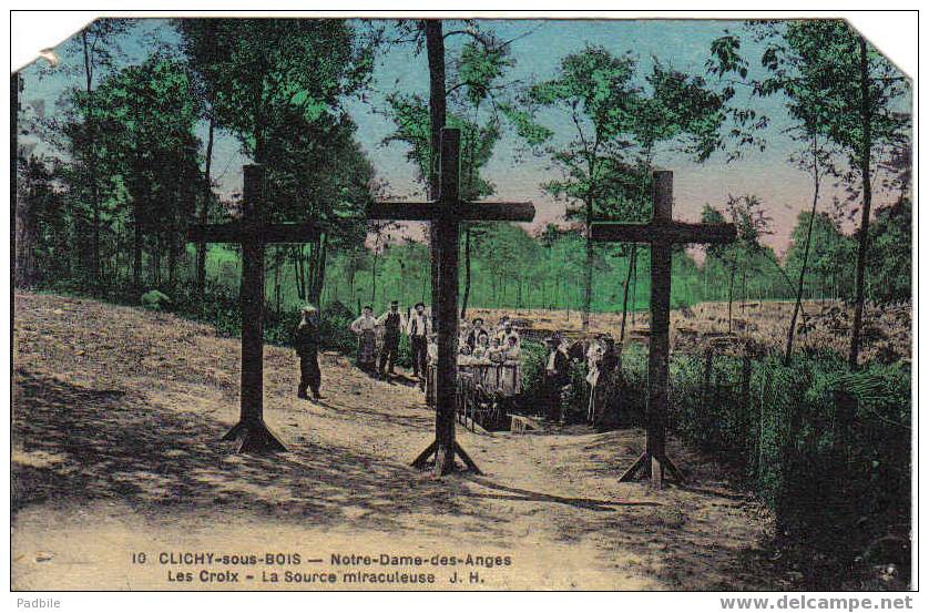 Carte Postale 93. Clichy Sous Bois Notre Dame Des Anges Les Croix La Source Miraculeuse - Clichy Sous Bois