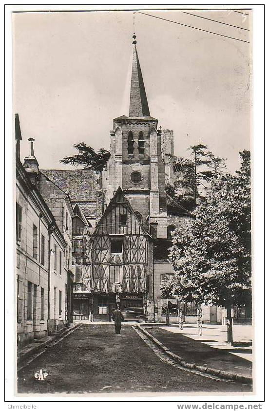 41 MONTRICHARD L´église Et Vieilles Maisons Du XVe Siècle - Montrichard