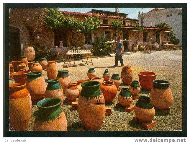 CPSM - Vallauris - Centre Mondial De Poteries Et De Céramiques D'Art (Photoguy H. 132) - Vallauris