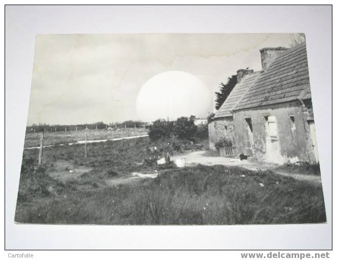 (122) -1- Carte Postale Sur Ploemeur Bodou Le Radome Soldée Abimée En Haut Dans L'état - Pleumeur-Bodou