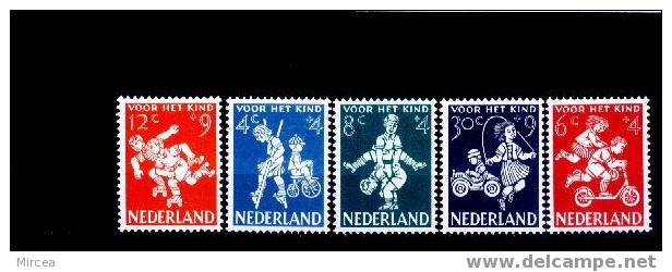 C2901 - Pays-Bas 1958 - Yv.no.696/700 Neufs** - Nuovi