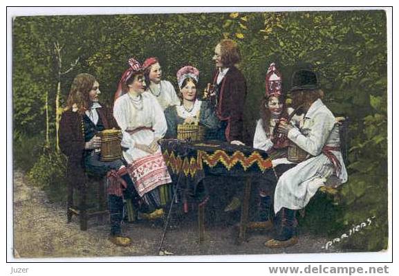 Estonia: Men And Women In National Costumes Drink Beer - Costumes