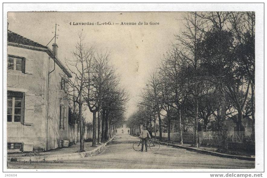 4  -  LAVARDAC  --  Avenue De La Gare - Lavardac