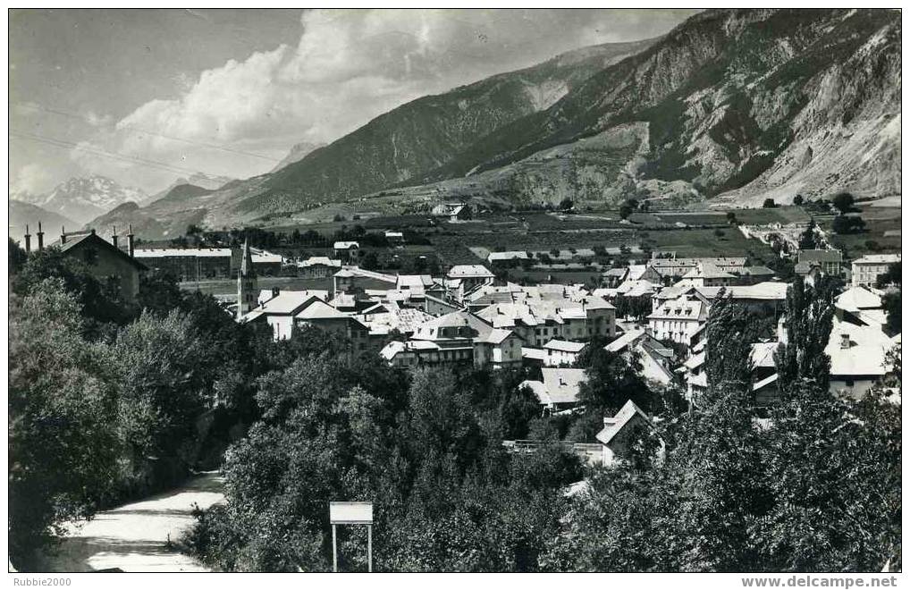 GUILLESTRE VUE GENERALE CARTE PHOTO EN BON ETAT - Guillestre