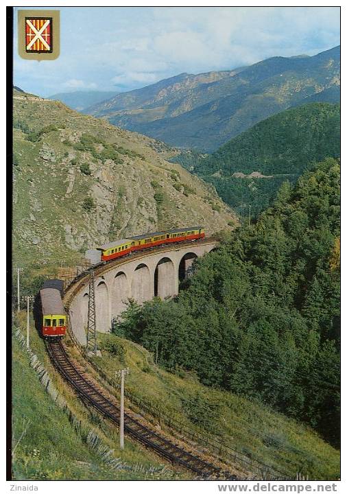 CARTE POSTALE - LE PETIT TRAI JAUNE DE LA CERDAGNE (66) - LIGNE DE VILLEFRANCHE A LATOUR DE CAROL. - Materiale