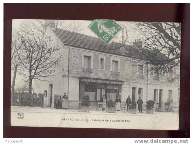 008798 Mennecy Fabrique De Biscuits Robert édit.P.D. , Café De La Gare ,macarons , Animée Belle Carte - Mennecy