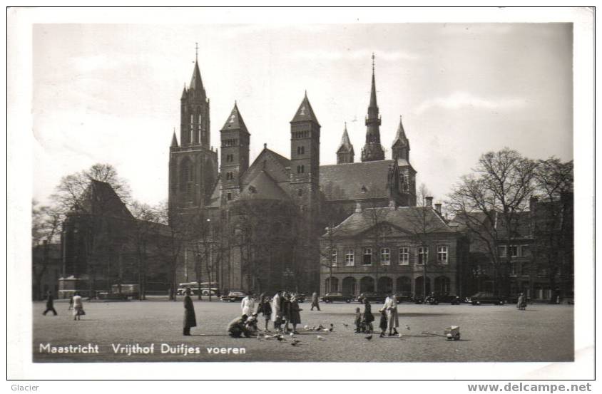 MAASTRICHT - Vrijthof Duifjes Voeren - Maastricht