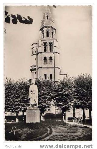 CPSM 78 POISSY - Eglise Notre Dame, Statue De St Louis - Poissy