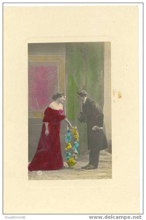 Couple.Carte-photo Couleur. - Couples