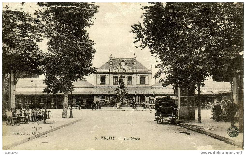 VICHY LA GARE - Gares - Sans Trains