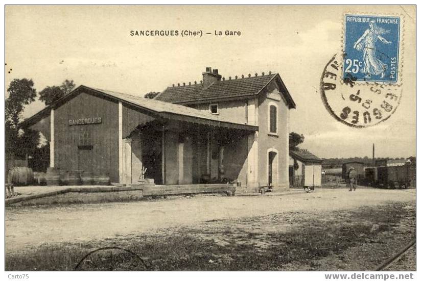 SANCERGUES 18 - La Gare - TRAIN - Stazioni Con Treni