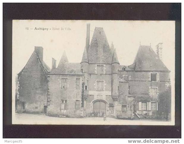 008912 Aubigny Hôtel De Ville  édit. B.F. N°12 Animée Château - Aubigny Sur Nere