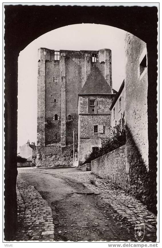 Beaugency : Tour De César (non Circulée) Dentelée - Beaugency