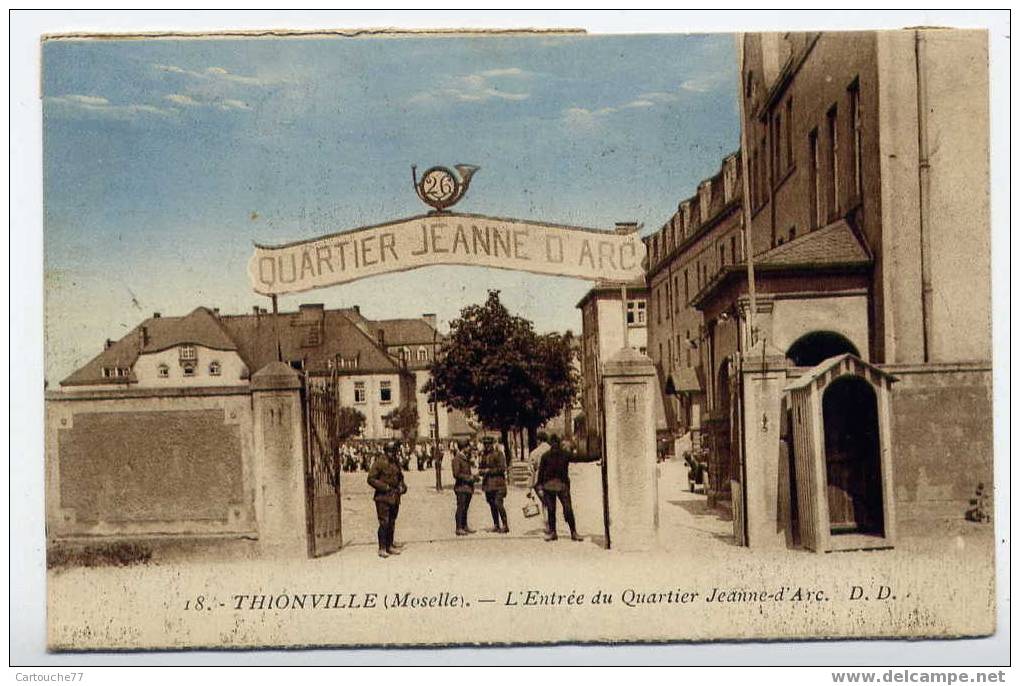 J7 - THIONVILLE - L´entrée Du Quartier Jeanne D´Arc - Thionville