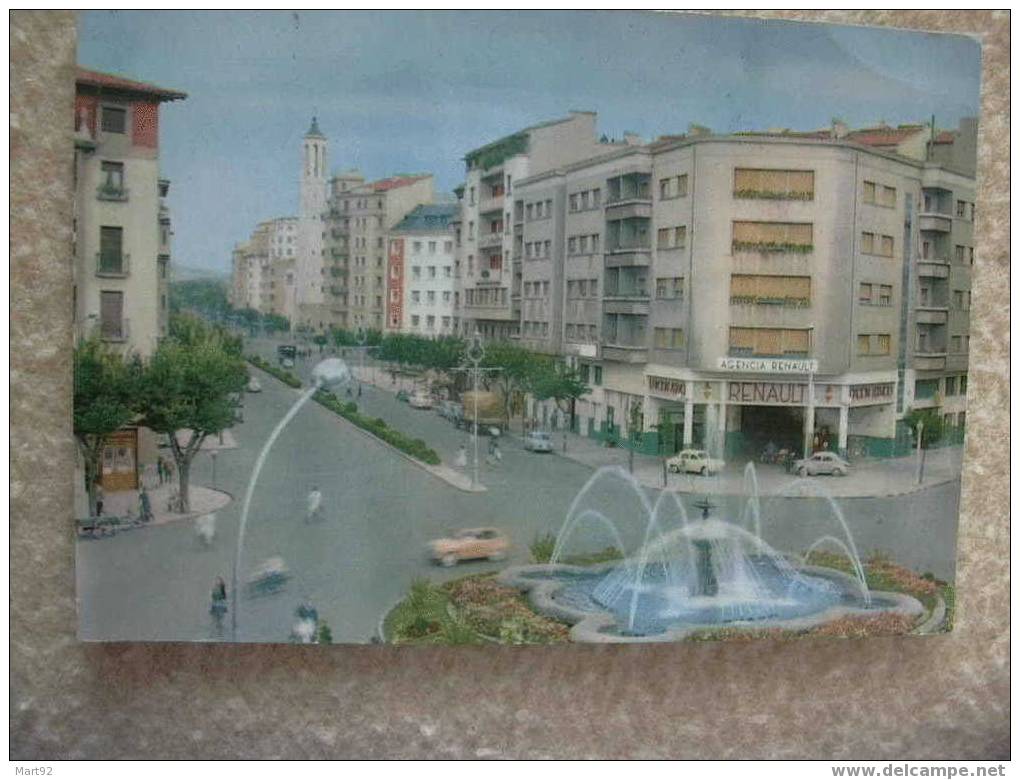 PAMPLONA PLACE DE MOLA ET AVENUE FRANCO GARAGE RENAULT - Navarra (Pamplona)