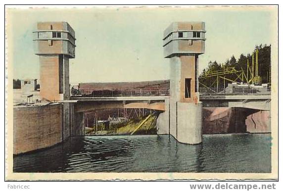 Eupen - La Vesdre - Les Vannes En Action ( De Vesdre - De Verlaten In Werking ; The Vesdre - Working Of The Sluice-gates - Eupen