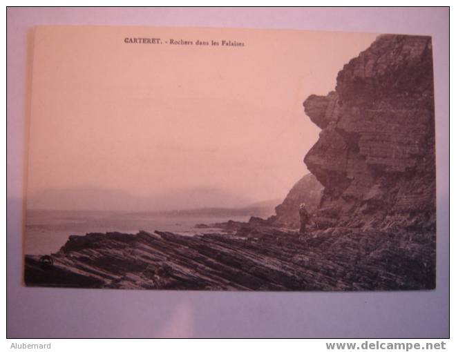 Carteret .rochers Dans Les Falaises. - Carteret