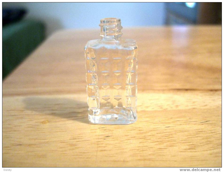 JOLI FLACON MINIATURE EN VERRE - Miniatures (sans Boite)